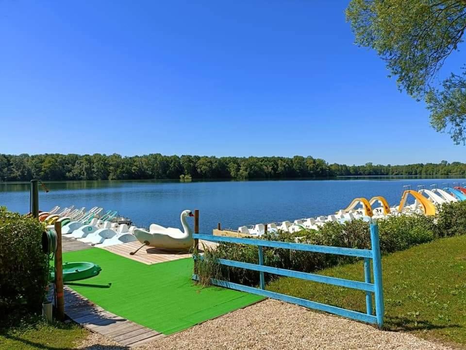 Les Fontaines Villa Laives Bagian luar foto